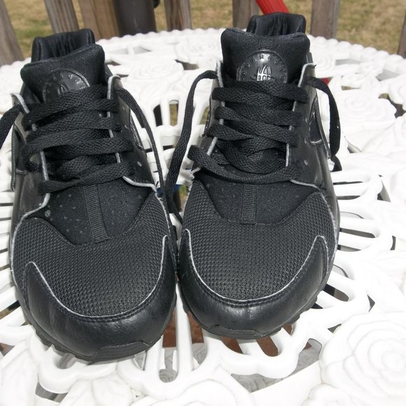 Nike Air Huarache Shoes Size 7Y Worn 4 times Great Clean Like New Condition - Picture 8 of 10